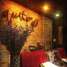 Phòng trà Guitar Gỗ